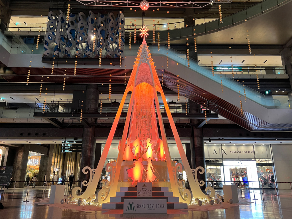 グランフロント大阪様のクリスマスツリー装飾