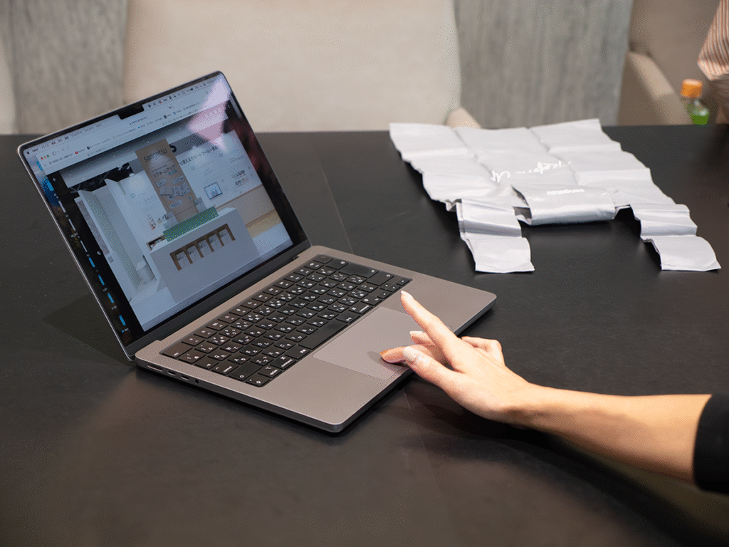 株式会社sangetsu様とタック担当者のインタビュー・対談の様子